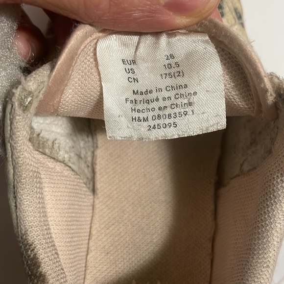 Kid’s H&M Leopard Print Shoes - Picture 3 of 3